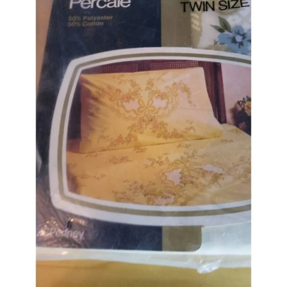New in Package Vintage 70s‎ Floral Sheets